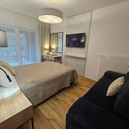 City Sense New Apartments - Main Station And City Center Wrocław Buitenkant foto