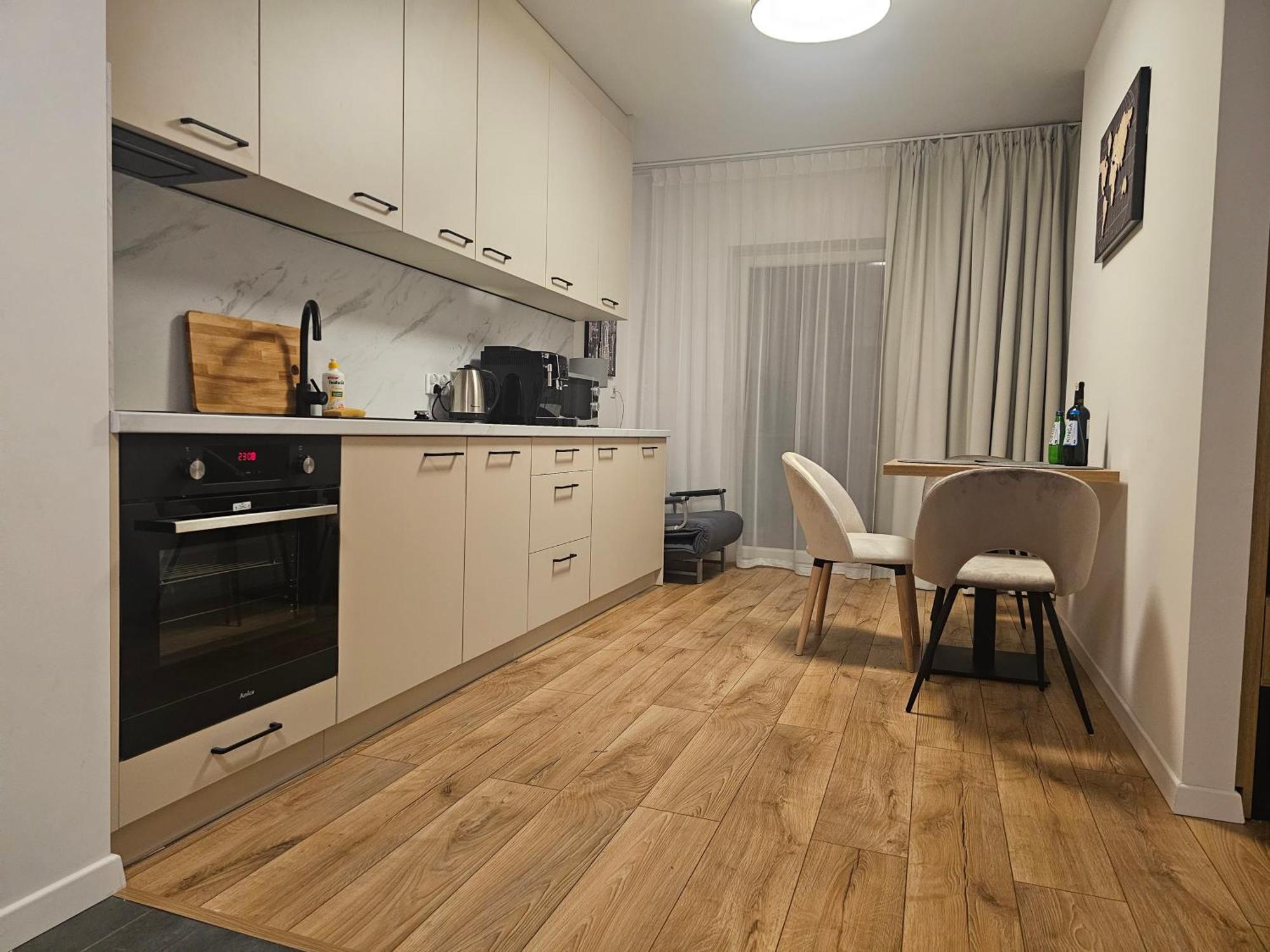 City Sense New Apartments - Main Station And City Center Wrocław Buitenkant foto