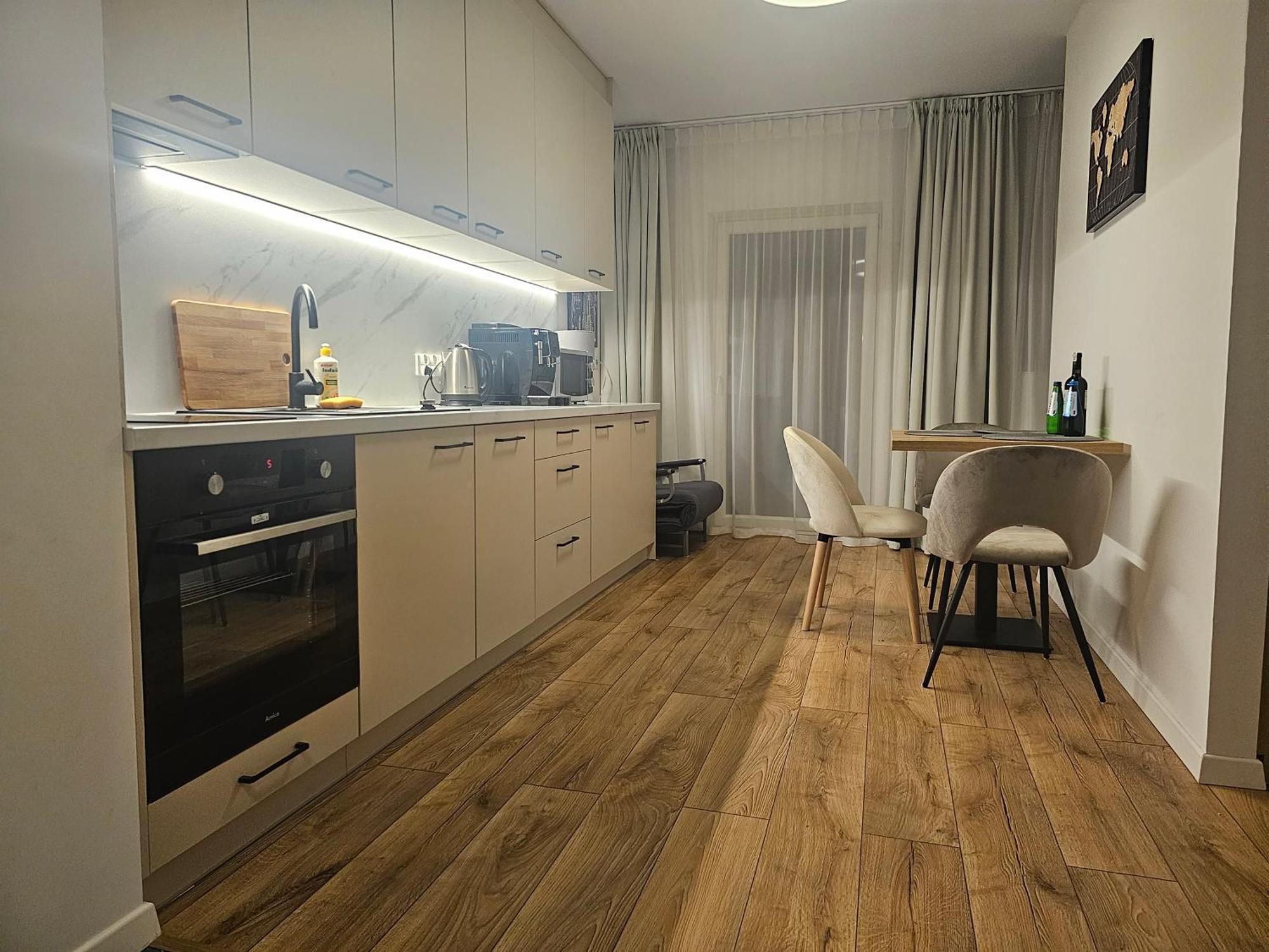 City Sense New Apartments - Main Station And City Center Wrocław Buitenkant foto