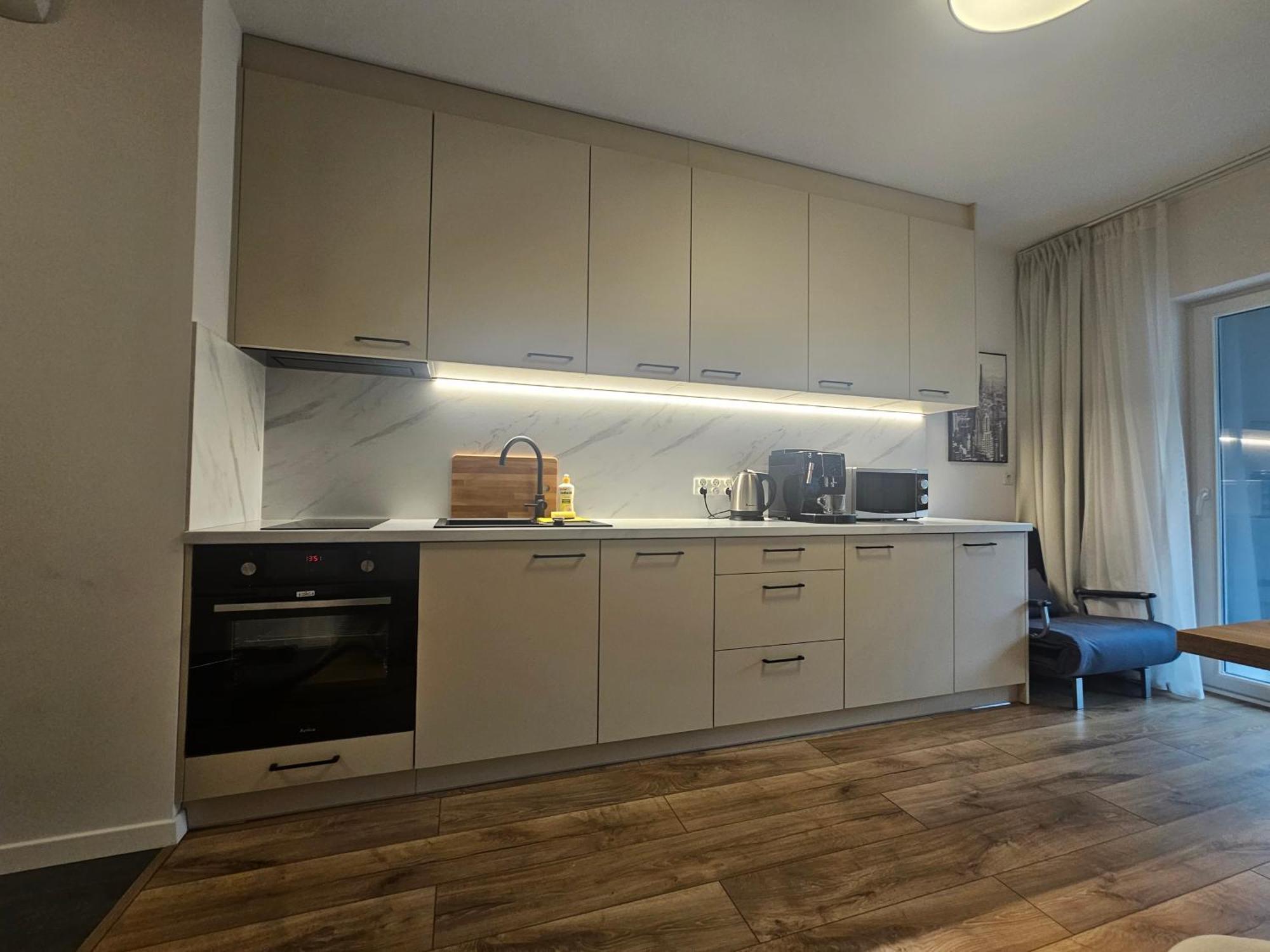 City Sense New Apartments - Main Station And City Center Wrocław Buitenkant foto