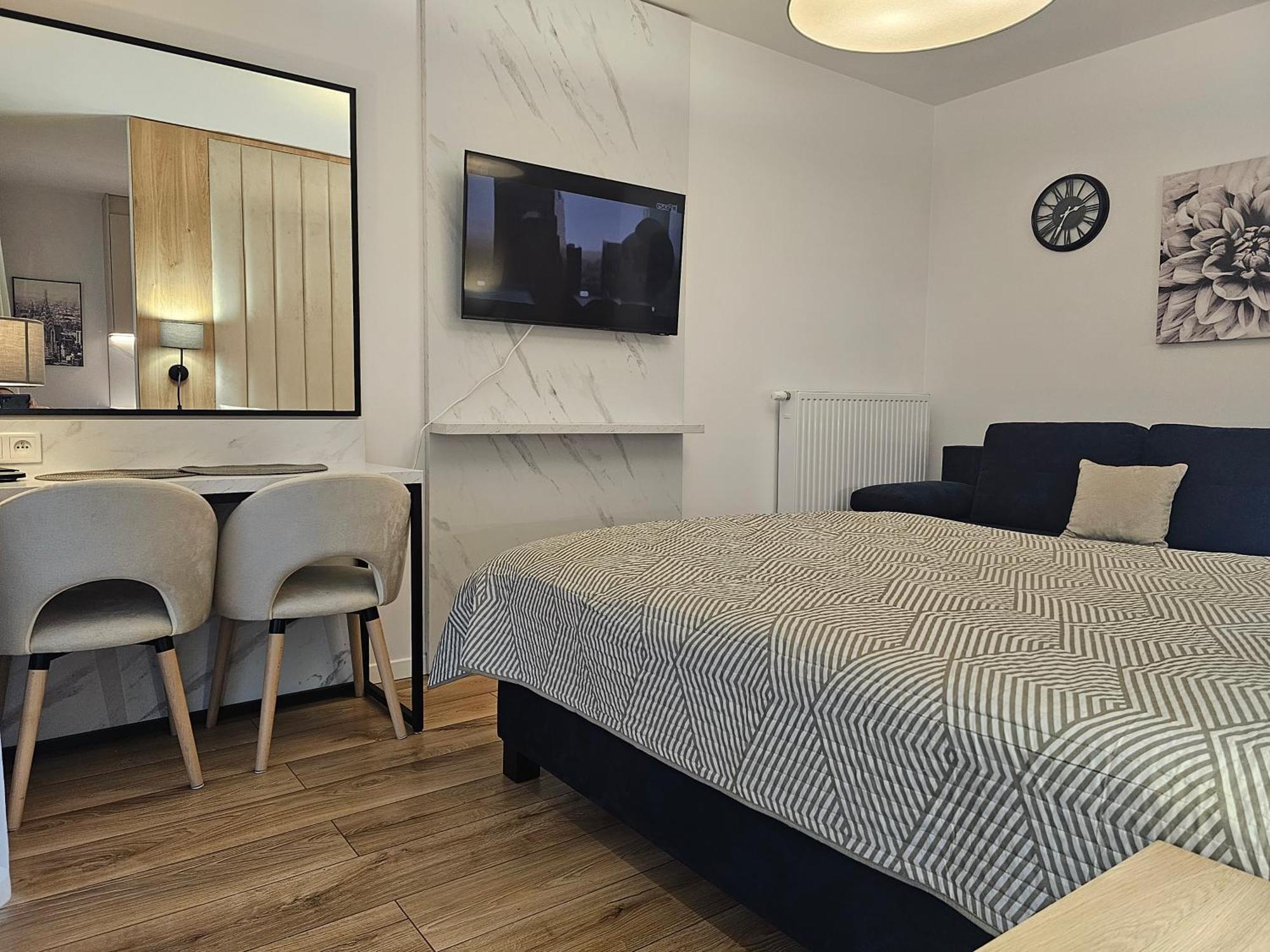 City Sense New Apartments - Main Station And City Center Wrocław Buitenkant foto