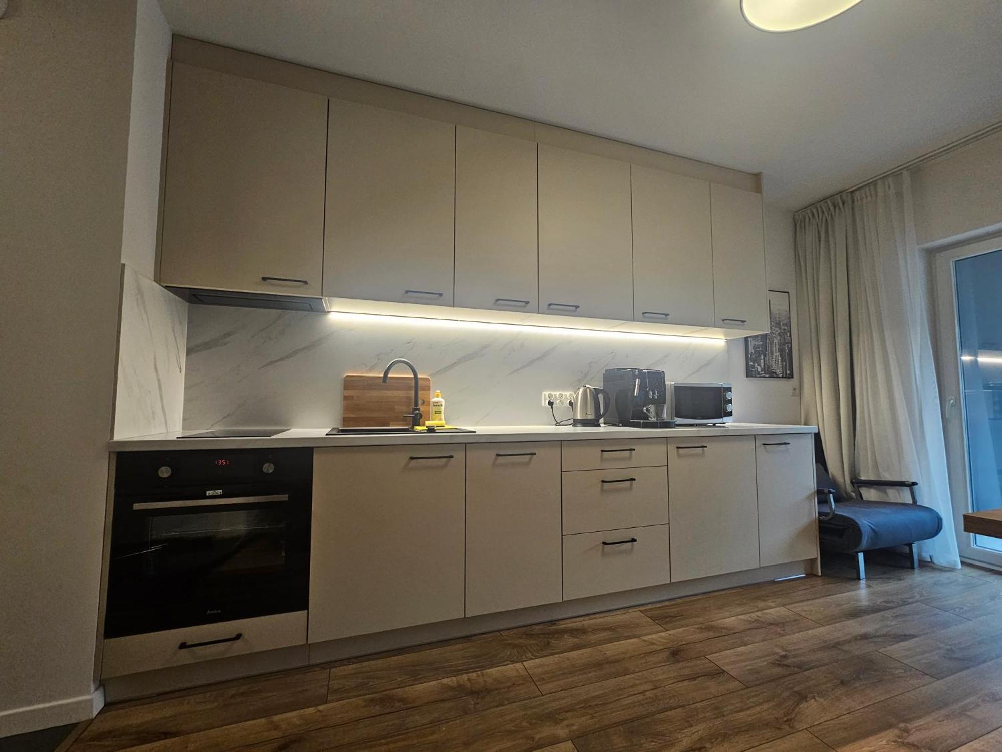 City Sense New Apartments - Main Station And City Center Wrocław Buitenkant foto