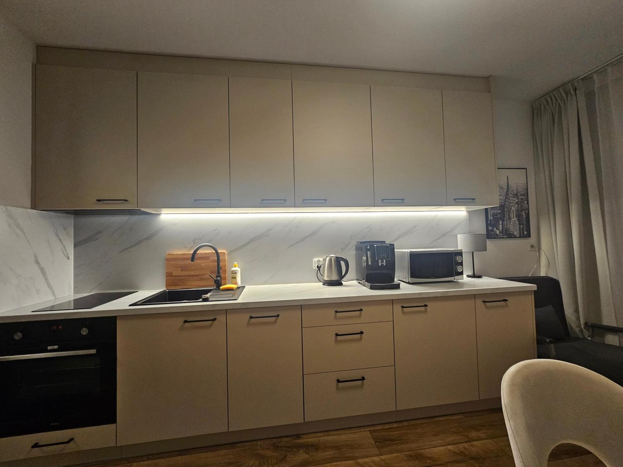 City Sense New Apartments - Main Station And City Center Wrocław Buitenkant foto