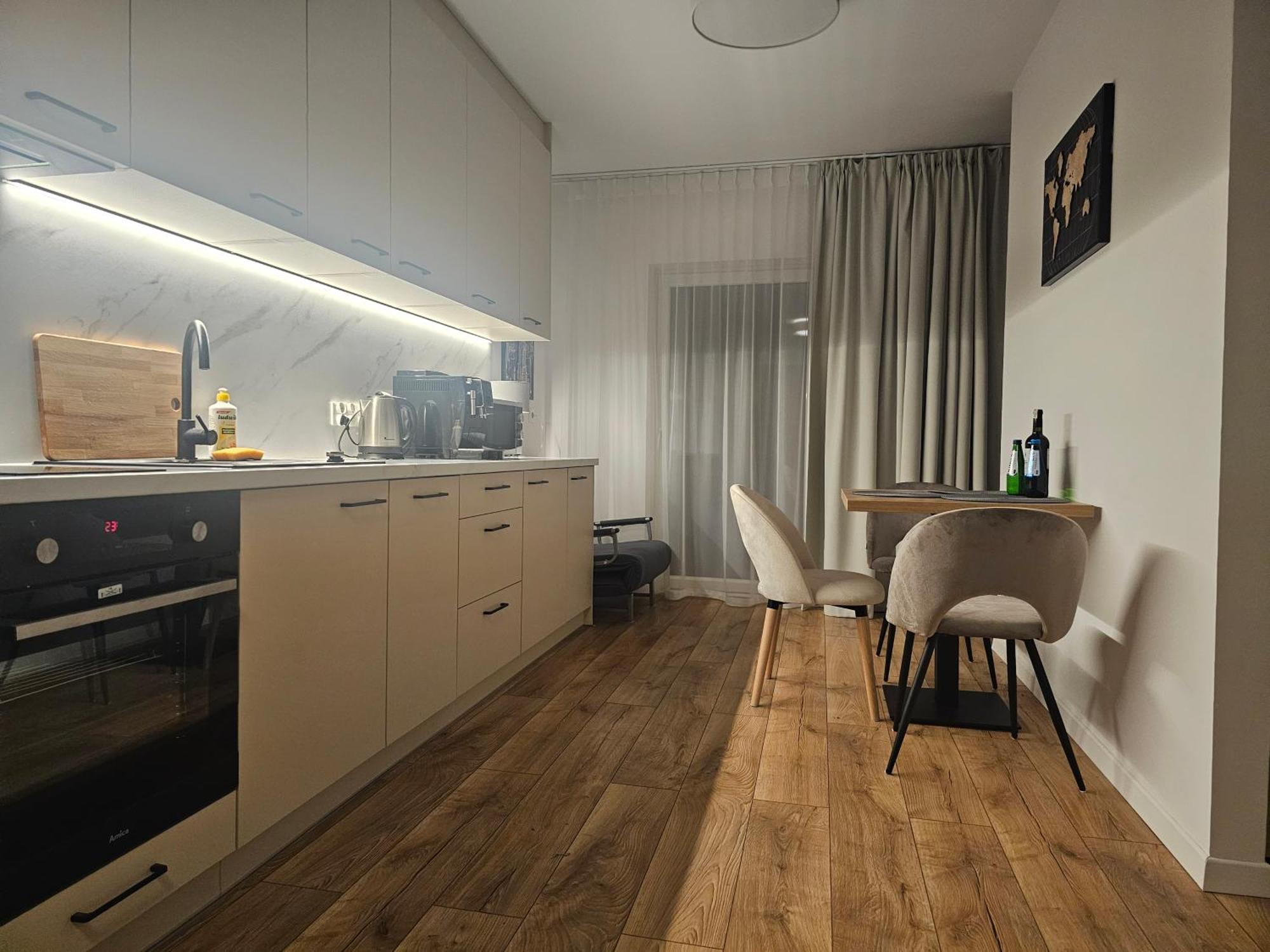 City Sense New Apartments - Main Station And City Center Wrocław Buitenkant foto