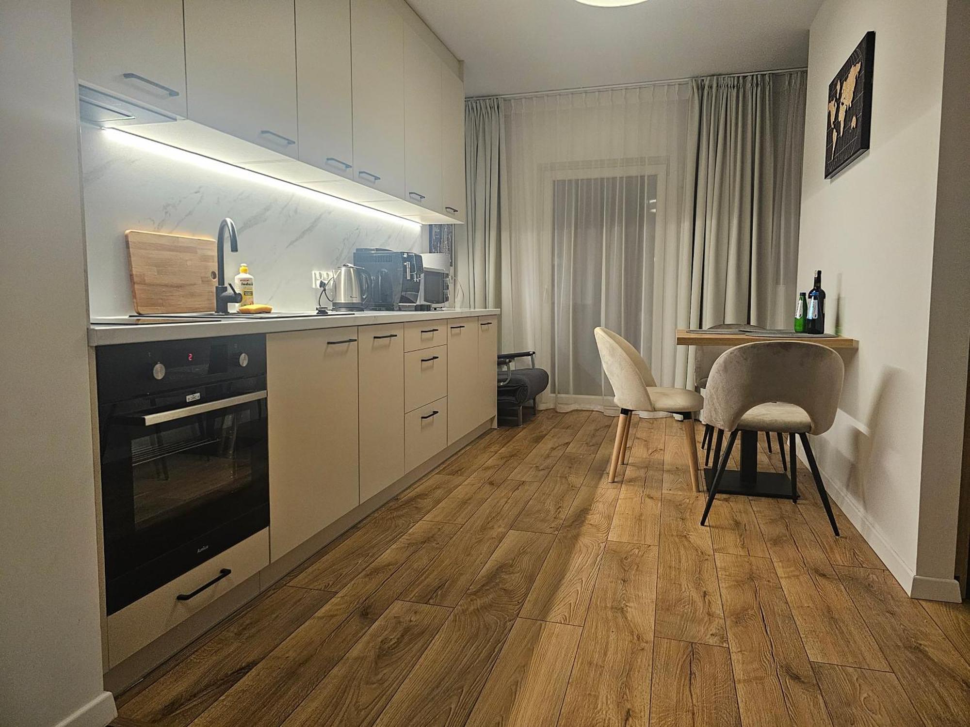 City Sense New Apartments - Main Station And City Center Wrocław Buitenkant foto