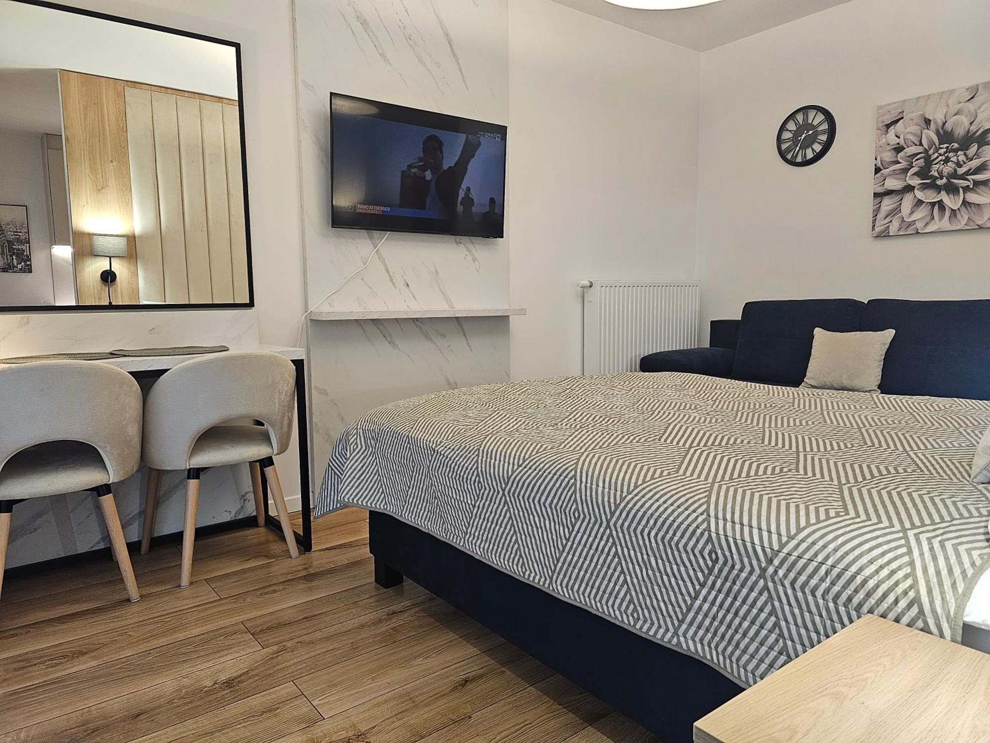 City Sense New Apartments - Main Station And City Center Wrocław Buitenkant foto
